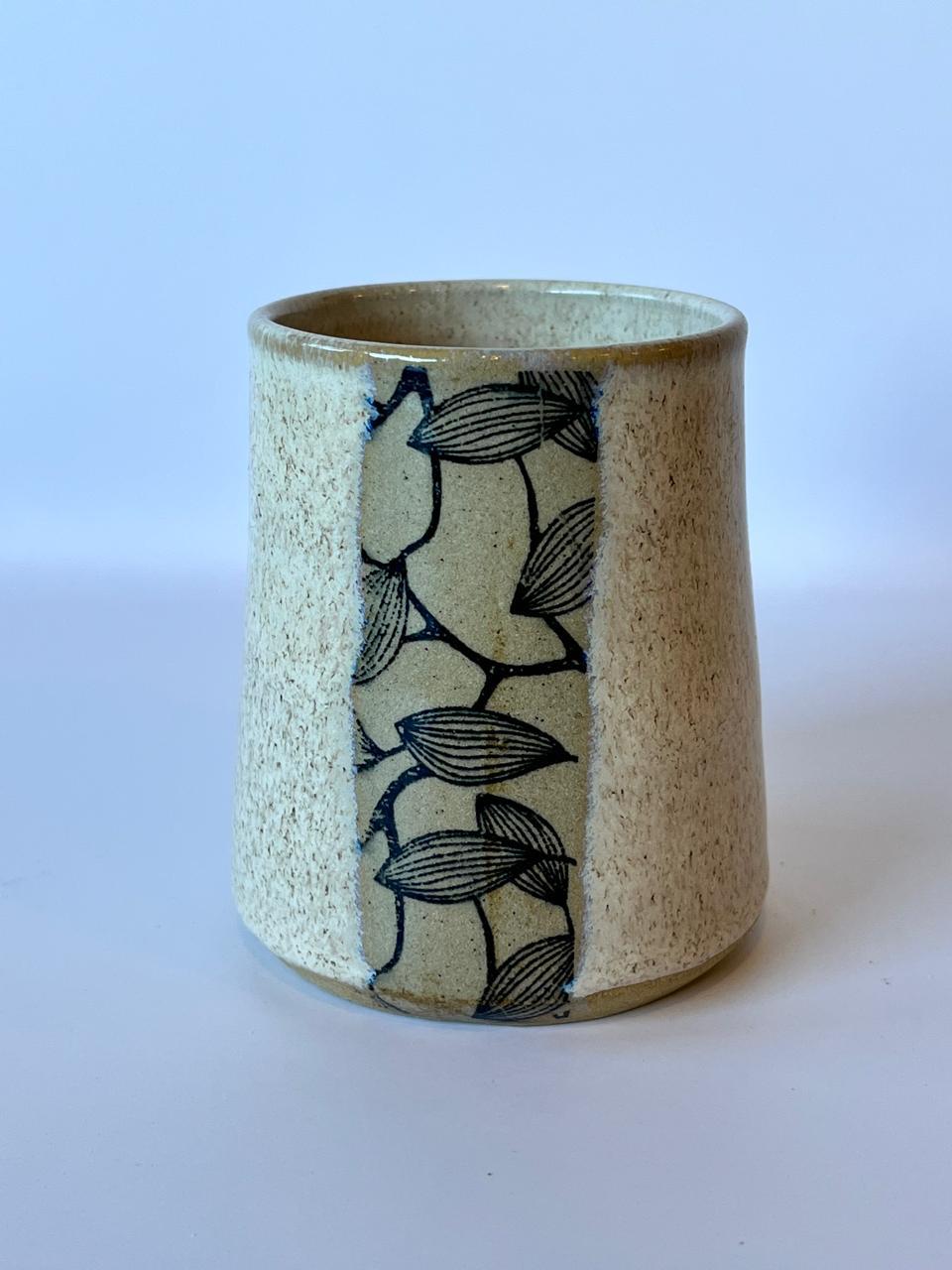 Vaso de cerámica gres artesanal hecho a mano en Puerto Varas